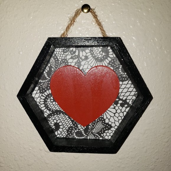 5" x 6" Lace & Heart Wall Decor Hand Crafted (One of a Kind) - Picture 1 of 2